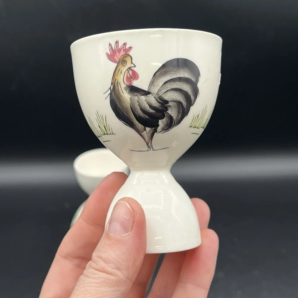 The Unbranded Brand vtg egg